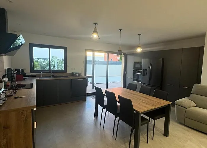 Βίλα Serena - 4 Ch Piscine Proche