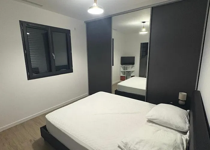 Serena - 4 Ch Piscine Proche *