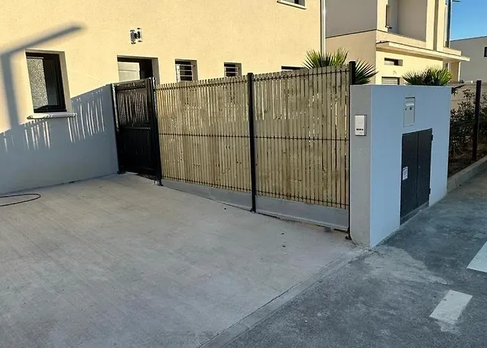 Serena - 4 Ch Piscine Proche * Sérignan